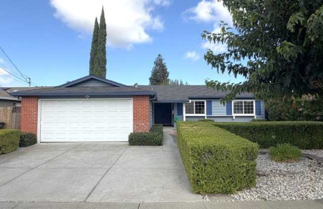 Concord Dana Estates! Nice 3 bedroom 2 bath home, beautiful yards, updated kitchen & baths, walk to schools! photos photos