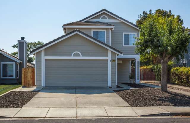 Rent this beautiful painted and newly landscaped 4 bed 2.5 bath home in Vacaville near Cambridge Elementary! - 840 Turquoise Street, Vacaville, CA 95687