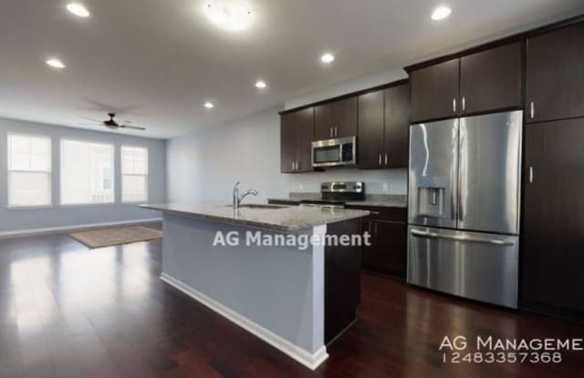 1051 N Sherman Dr - 1051 North Sherman Drive, Royal Oak, MI 48067