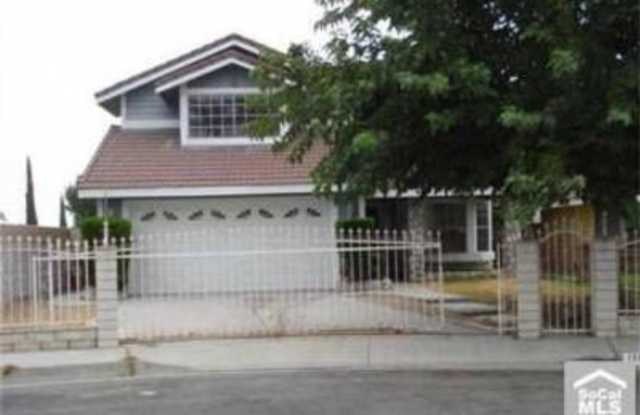*** BIG HOUSE IN QUIET NEIGHBORHOOD AVA photos photos *** BIG HOUSE IN QUIET NEIGHBORHOOD AVA photos photos