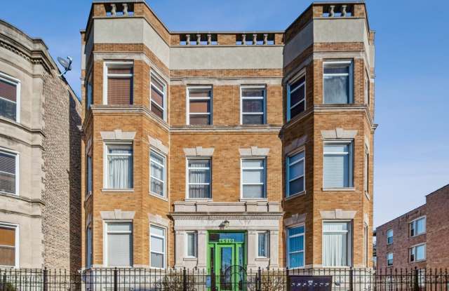 4519 S CALUMET Avenue photos photos