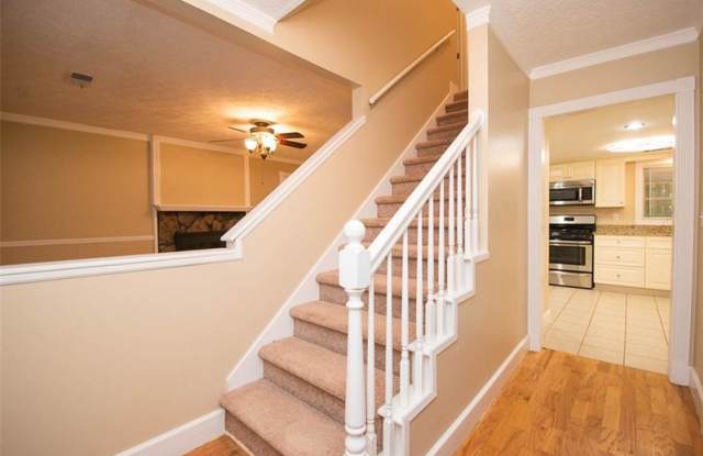 3301 Creek Hollow Drive Gallery 4