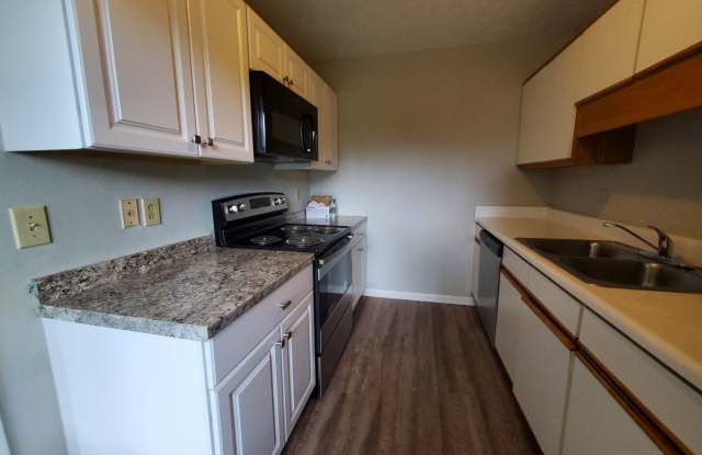 3392-13 Galleria Dr ~ Galleria Place Gallery 4