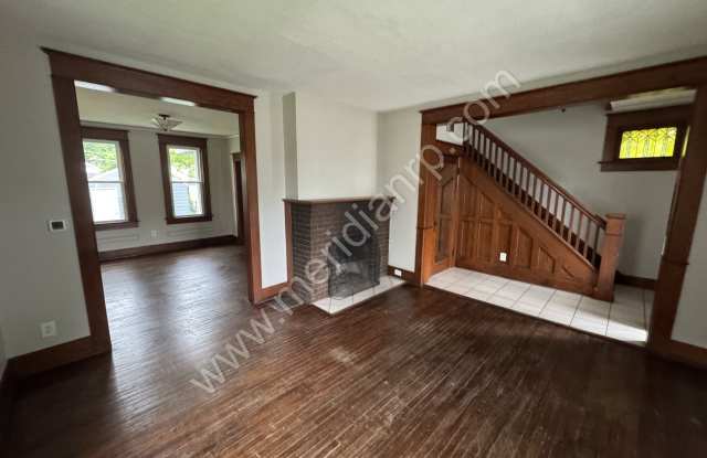 321 Kinsmoor Avenue Gallery 2