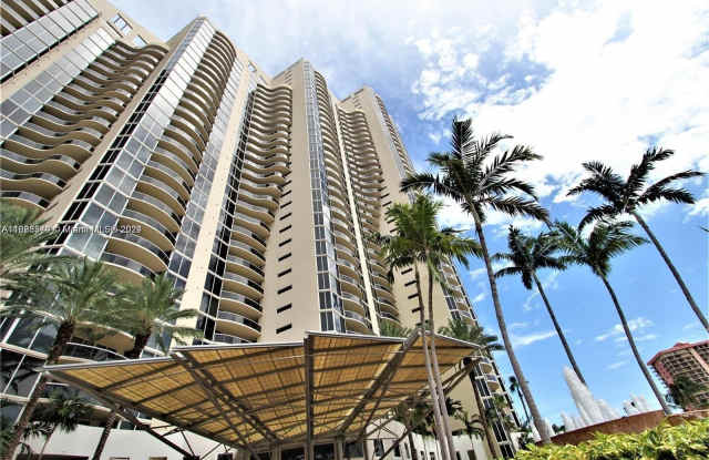 17555 Collins Ave photos photos