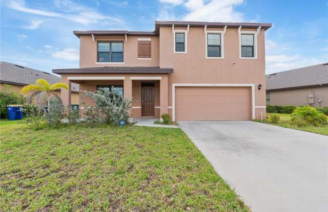 5305 Fantasy Dr photos photos
