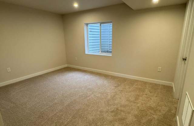 2647 TISBURY Lane Gallery 3