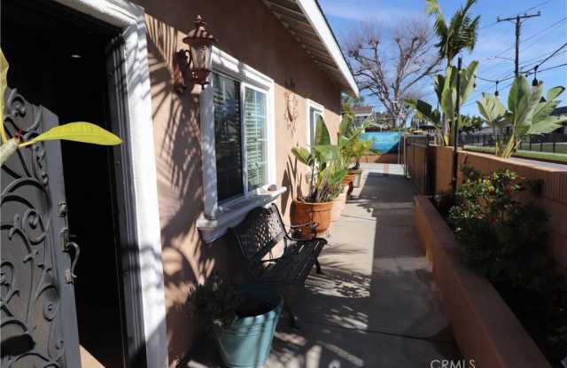 2502 Santa Anita photos photos