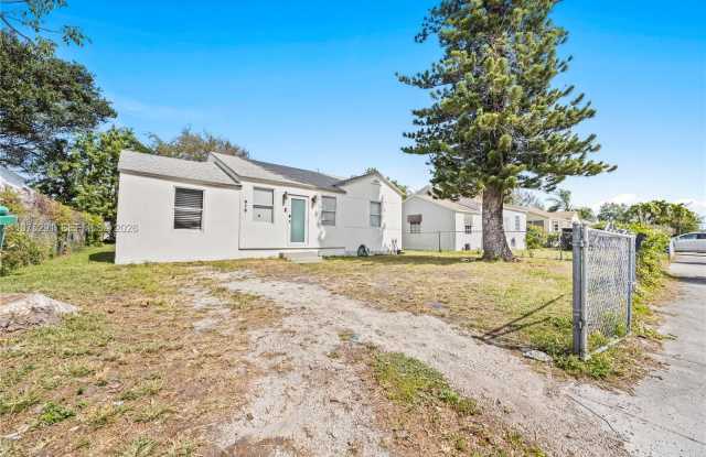 919 NW 66th St photos photos 919 NW 66th St photos photos