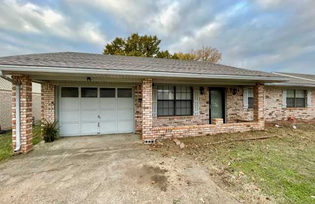 1417 Hargrove Gallery 1