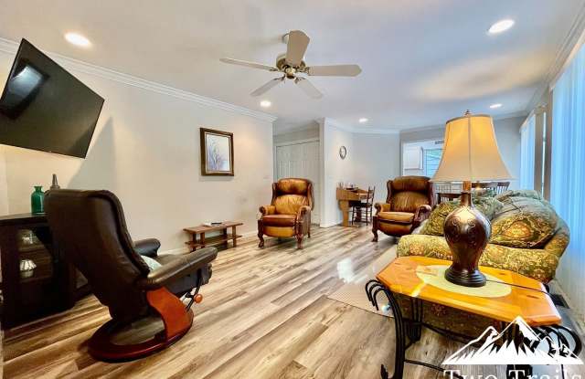 FULLY FURNISHED - FLEXIBLE LEASING TERMS Gallery 3