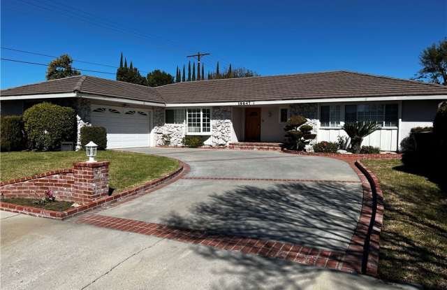 19647 Mayall Street Gallery 2