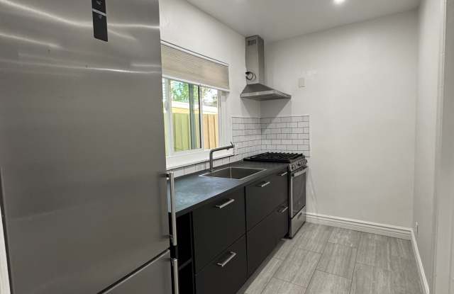 307 North Hollywood Way photos photos
