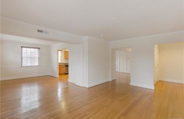 34 W Locke Ln Unit 1 Gallery 4