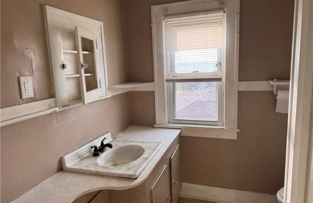 400 Emerson Avenue photos photos