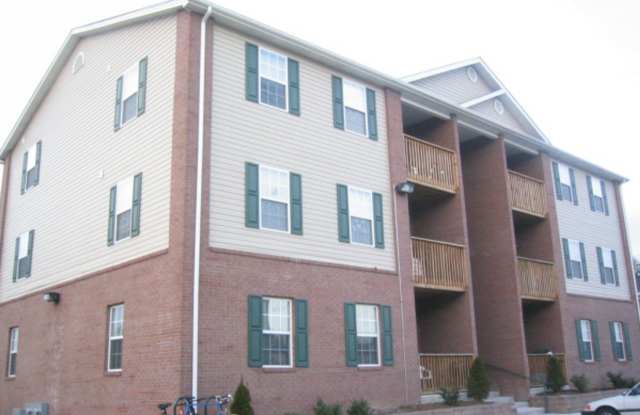 4 Bedroom 2 Bath Apartment 2nd Floor Gallery 1