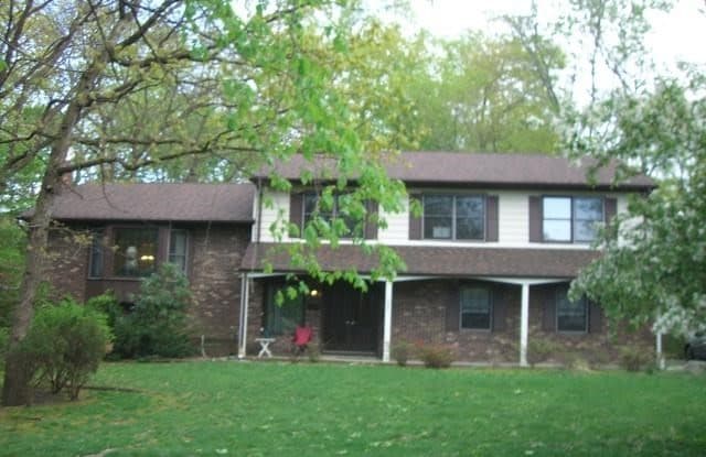 744 Fernwood Court - 744 Fernwood Court, Ridgewood, NJ 07450
