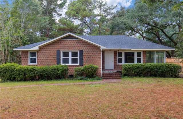 424 Byron Avenue E photos photos