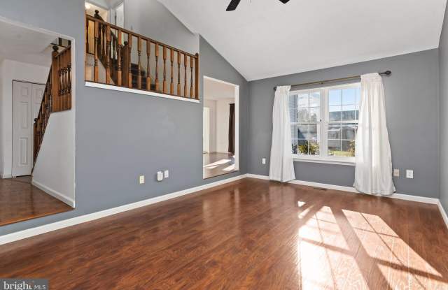 12 BRIARWOOD COURT Gallery 2