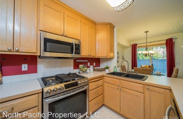 15633 44th Ave W  #A4 - 15633 44th Avenue West, North Lynnwood, WA 98087