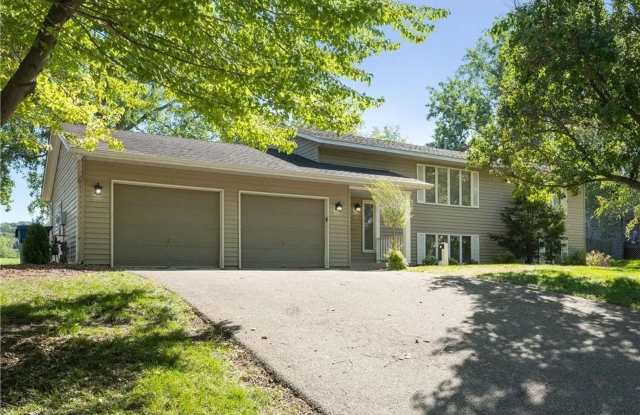 Newly Refreshed Lower Level of Duplex 2 bedroom, 1 bath photos photos