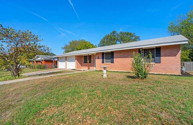 603 E 5th Street - 603 East 5th Street, Weatherford, TX 76086