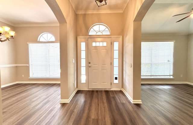 3601 SILVER BLUFF Boulevard Gallery 4