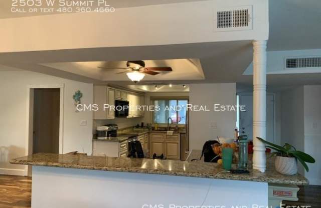 2503 W Summit Pl Gallery 3