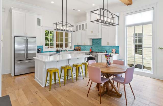 Luxury Living in Pointe-Marie photos photos