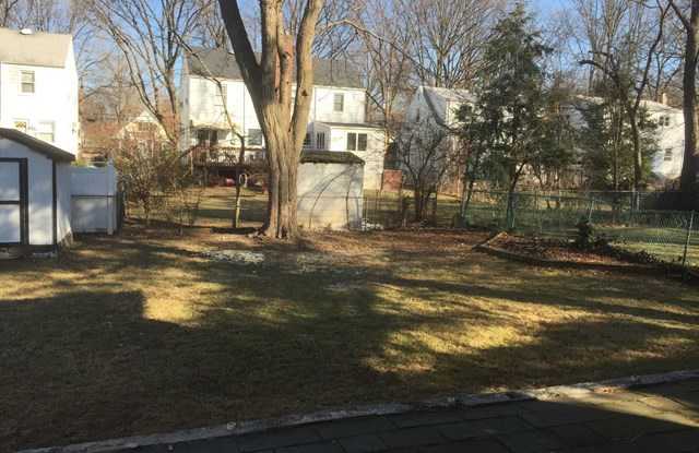 577 Kenwood Place Gallery 3