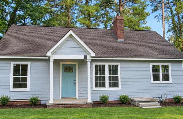 Spacious 4-Bed, 3-Bath Rental Gallery 1