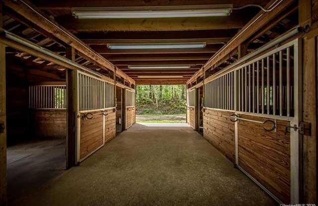 435 Landrum Road Gallery 3