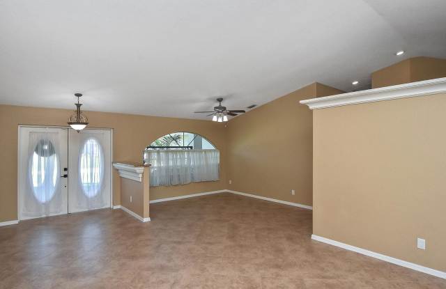 9240 Cypress Dr N Gallery 4