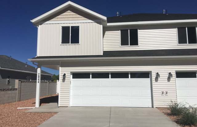 Beautiful Home  Yard - 2944 Gemini Meadows Lane, Cedar City, UT 84721