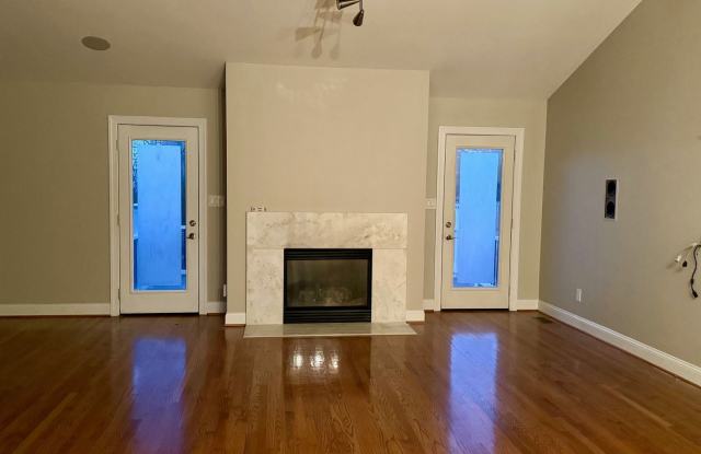 323 Westhampton Dr Gallery 2