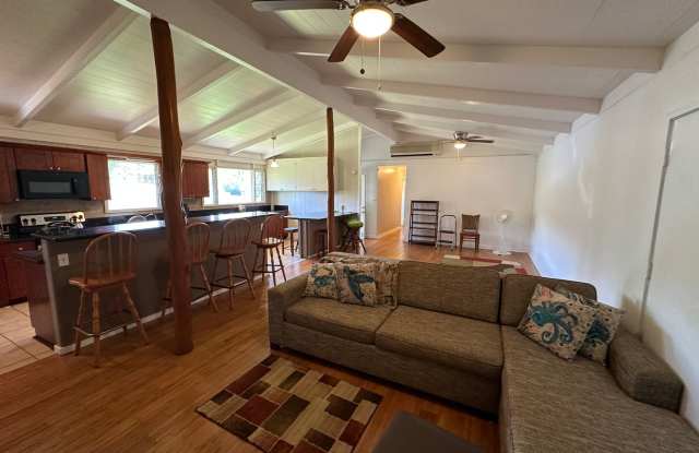 Furnished pet friendly Pukalani Home photos photos