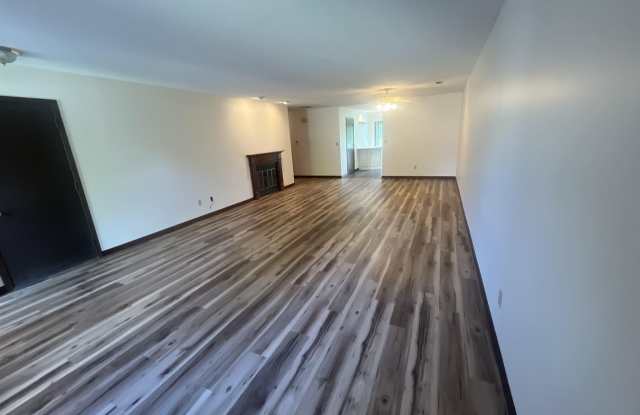 115 Astoria Road Gallery 3