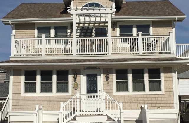 11 Dover Avenue photos photos