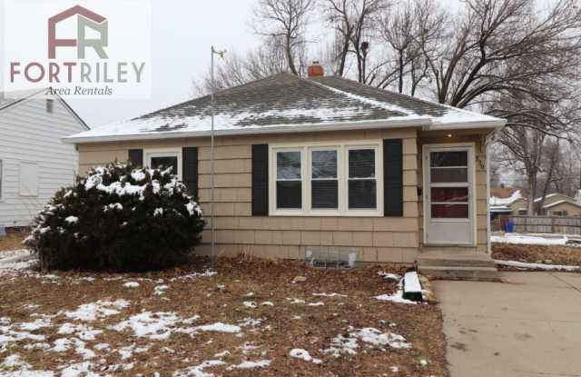 530 W Elm St - 530 West Elm Street, Junction City, KS 66441
