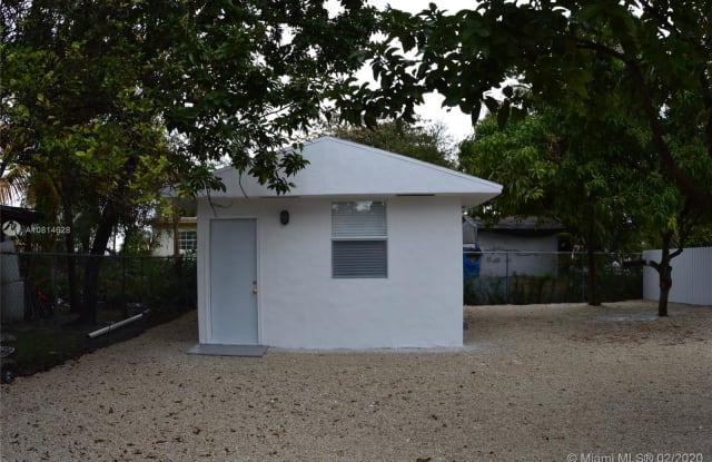 000 NW 69th St - 000 Northwest 69th Street, Miami, FL 33150