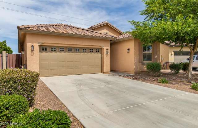 5547 S Joshua Tree Lane - 5547 South Joshua Tree Lane, Gilbert, AZ 85298