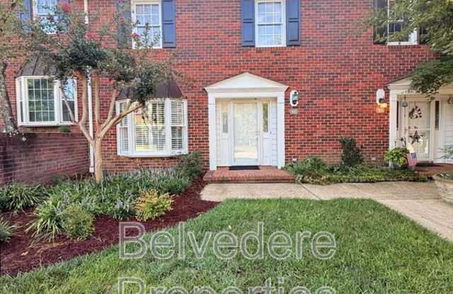 1082 Christmas Place Gallery 1