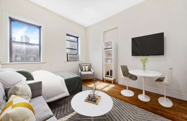 419 E 82ND ST. - 419 East 82nd Street, New York City, NY 10028