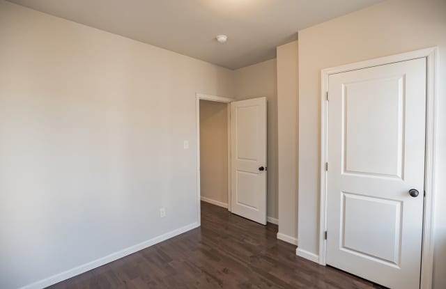 Large 3 Bedroom 1 Bathroom House for Rent Gallery 3