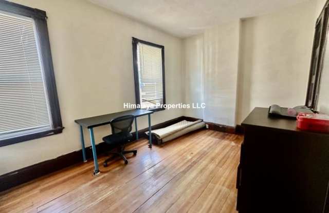 42 Bromfield Rd. Gallery 4