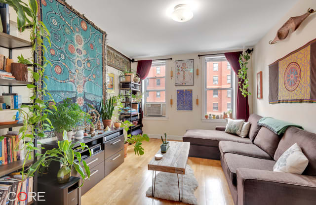 335 Union Avenue - 335 Union Avenue, Brooklyn, NY 11211
