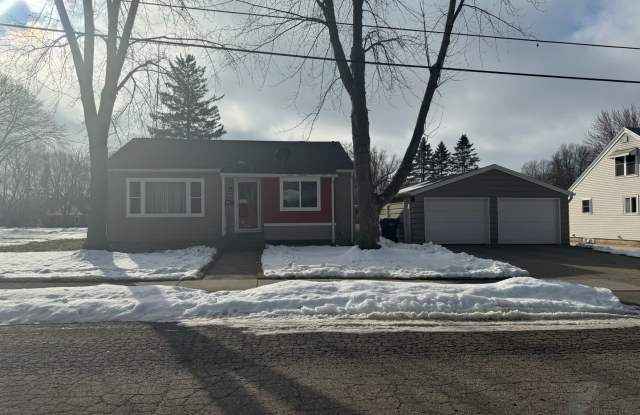 Beautiful 3 Bedroom 1 Bath Ranch Style Single Family Home! photos photos