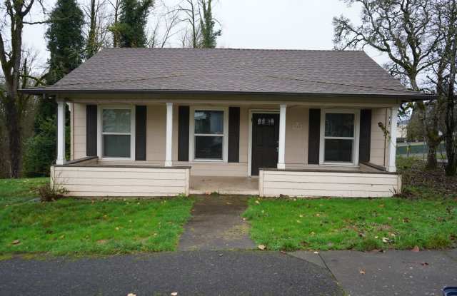 Charming Camas Home on Large Lot for Lease - 305 SE Everett St - 305 Southeast Everett Street, Camas, WA 98607
