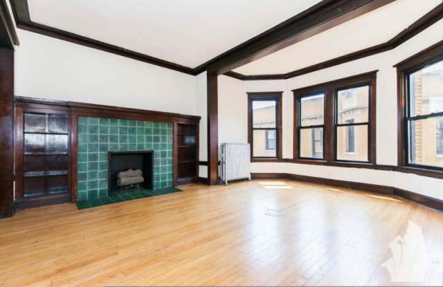 2428 North Sawyer Avenue photos photos