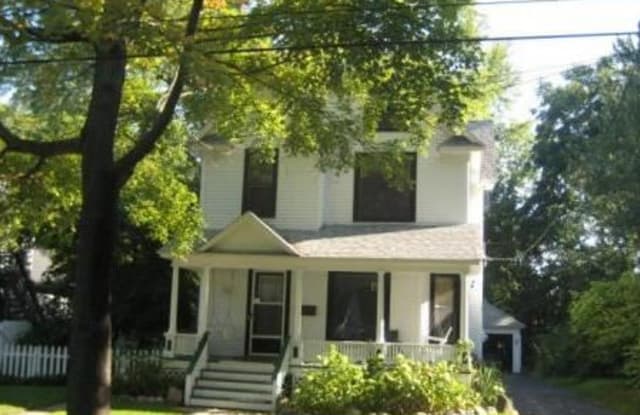 733 Minor Ave - 733 Minor Avenue, Kalamazoo, MI 49008